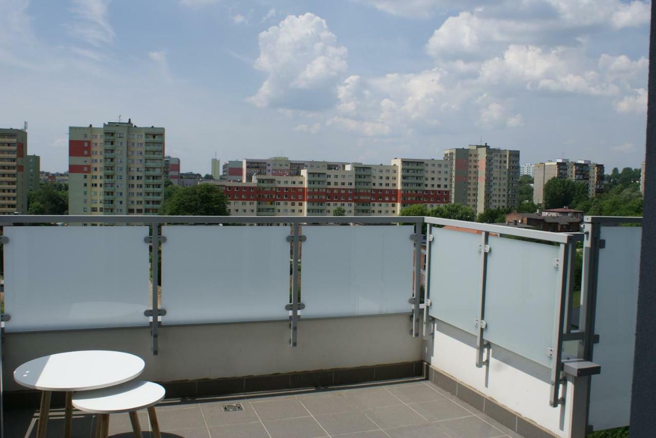 Caroline Street Nine Apartment